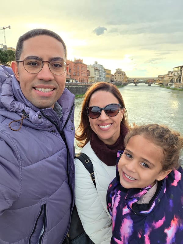 José Roberto com Ana Paula e Luísa, em viagem